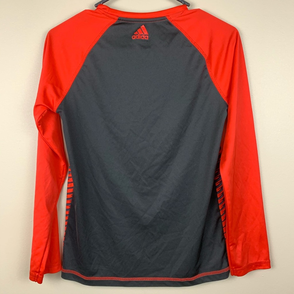 🔥3/15 Kid’s Adidas Red Sports Long sleeves Medium - Picture 3 of 3